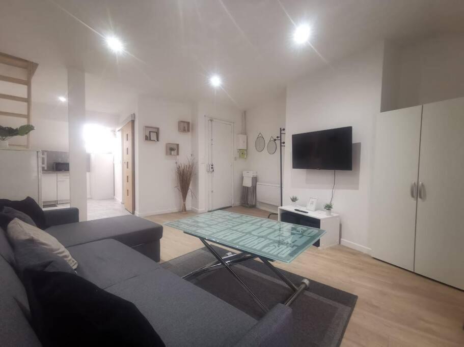 Smart House Airport Cdg, Asterix Apartment Louvres Luaran gambar