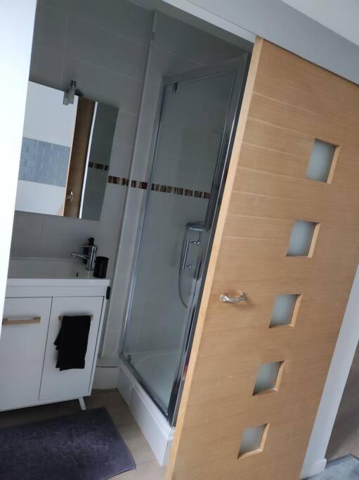 Smart House Airport Cdg, Asterix Apartment Louvres Luaran gambar