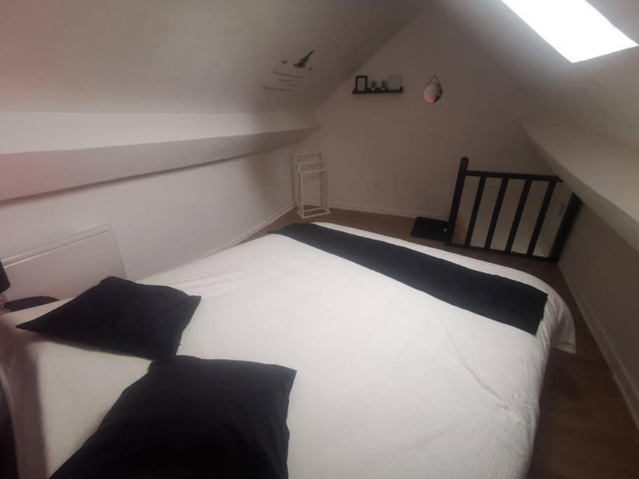 Smart House Airport Cdg, Asterix Apartment Louvres Luaran gambar